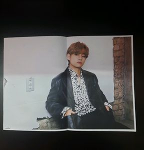 BTS Pens &amp; 2 Unofficial Folded Posters of V &amp; Rm