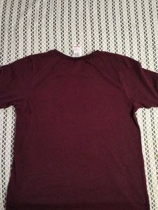 Soft Cute Maroon Butterfly Graphic Tee🦋