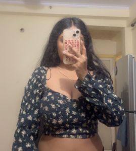 H&M Black Floral Crop Top