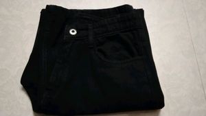 Kotty Straight Fit Black Denim /size 28