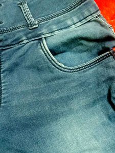 ZOLA Stylish Jeans with Red Stripe