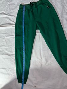 🛍 Combo Offer – US Brand Joggers + Top