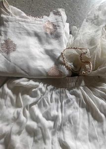 White Kurta Pent Set With Dupatta