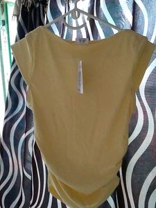Vanilla Miniamal Ruched Crop Top