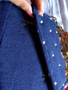 Chic Navy &amp; Gold Chain Handbag