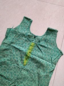 Sleevless Kurti Pista Green 💚
