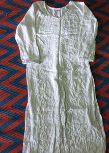 White Embroidered Kurta