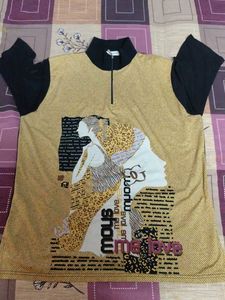Beautiful T Shirt.. Can Wear Xl Or Xxl