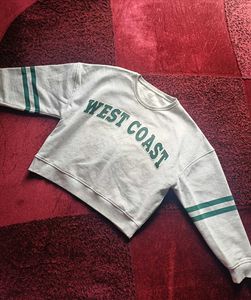 Graphic Cropped Sweatshirt