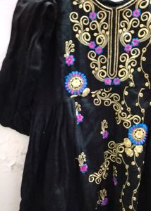 Nayra Cut Suit