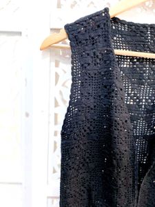 Black Sleeveless Crochet Vest B