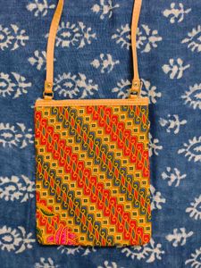 &#34;Malaysia&#34; Sling Bag