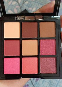Swiss Beauty Ultimate 9 in 1 Eyeshadow Pallet
