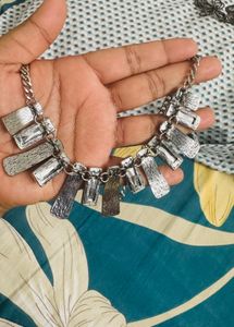 Stylish Chocker