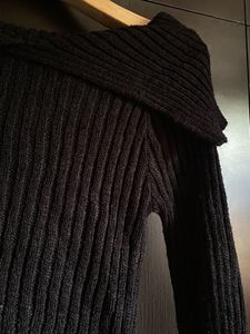 🖤 Chic Off-Shoulder Ribbed Sweater |Free Size