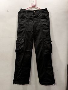 Black Cargo Pants (low-rise)
