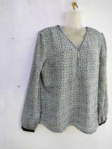 Patterned Long Sleeve Top