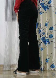 H&amp;M flared jeans low rise