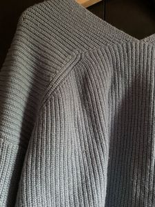 🩶 Chunky Knit Ribbed Sweater (Soft Blue)