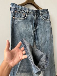 Levis jeans