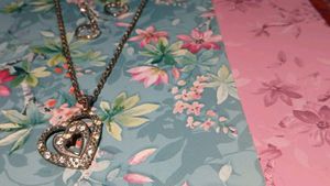 Two👍 Locket Chain 💫 Earrings