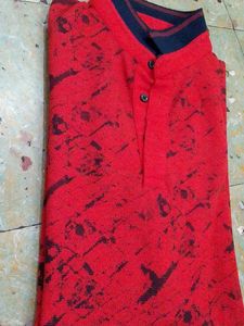 Half-sleeved Tshirt