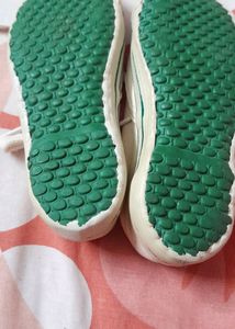 Unisex White School Shoes