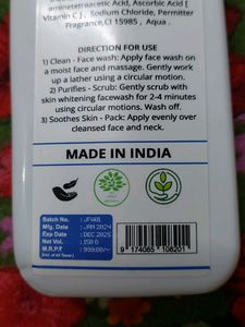 Korean Skin Brightening face wash + Freebies