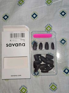 Savana press on nails
