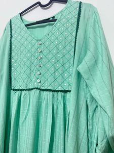 Green Embroidered Kurta