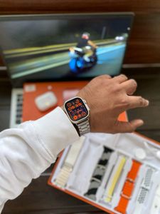7 In 1 Dubai Combo Watch and Airpods