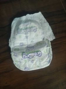 75 PIECES COTTON PAMPERS FOR KIDS