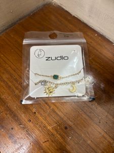 Zudio Charm Bracelet Set
