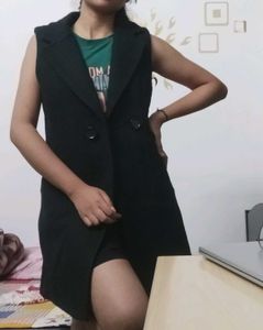 Sleeveless Black Coat