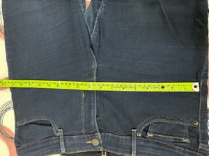 Levi’s 32 Inch 711 Jeans