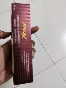Akshra Cream For Anti-aging And Yuthful Glowing S
