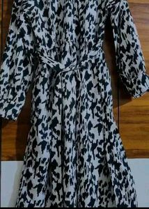 BLACK AND WHITE COLOUR DRESS