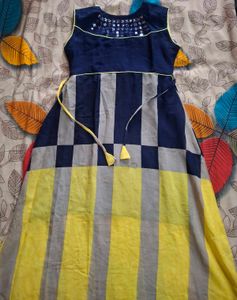 Rs.vali Ak Items Ke Sath Kurti Free