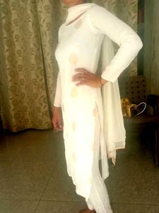 White Kurta Pent Set With Dupatta