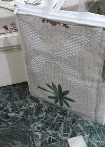 Salre Slaw King Size Desghiner bedsheets