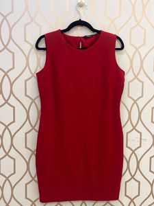 Elegant Red Sleeveless Dress for Christmas 🤶