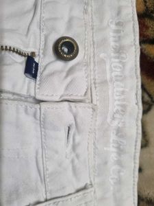 Roadster White Jeans!!