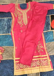 Women Kurta With Lagging