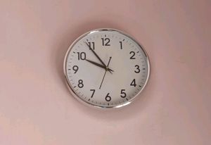 Analog Wall Clock Silver Colour