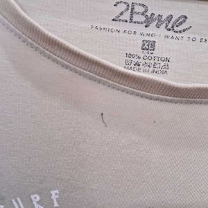 2Bme Graphic T-Shirt