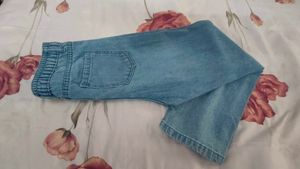Girl&#39;s Denim Jeans