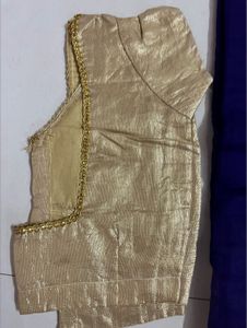 saree with stich blouse