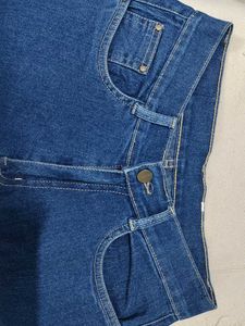 Wide Leg Frayed Hem Jeans