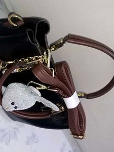 🤩Sling And Handbags Both 🤩