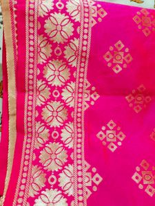 Pink  Colour Dupatta 🩷💜